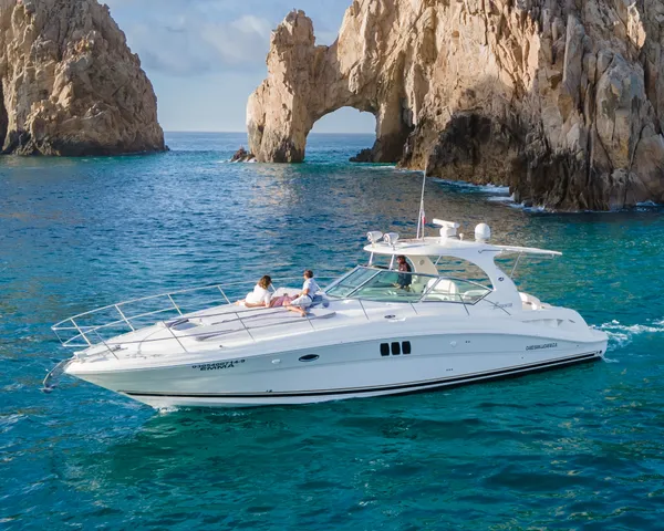 Luxury Yacht 45'