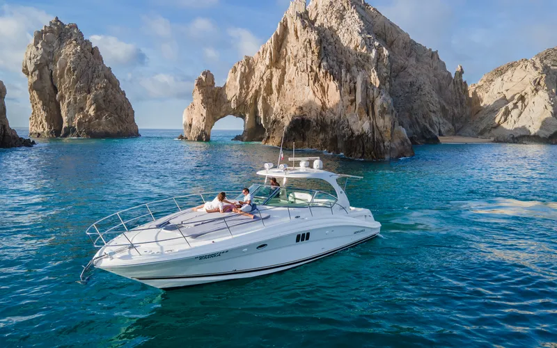Luxury Yacht 45'